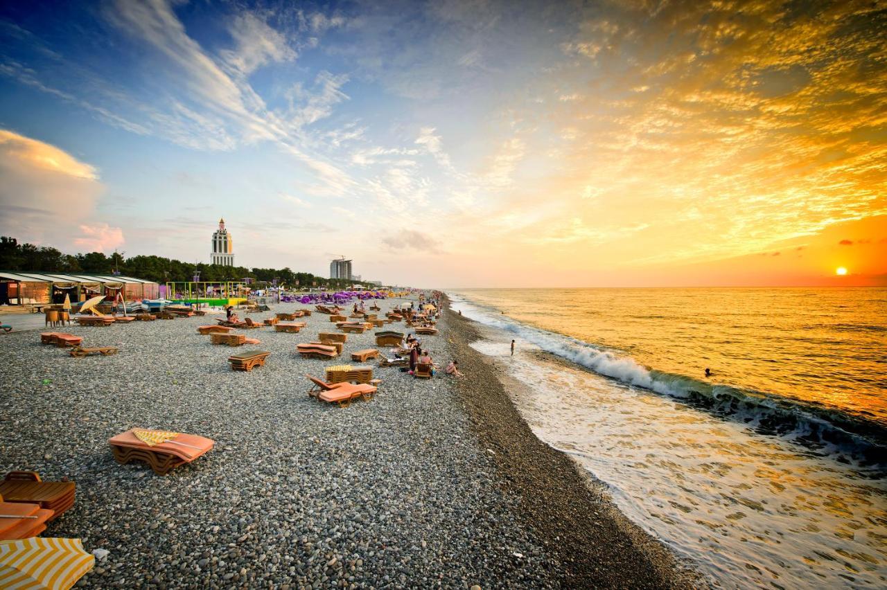Orbi City Sea View Batumi Eksteriør bilde